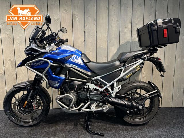 triumph - tiger-1200-gt-pro