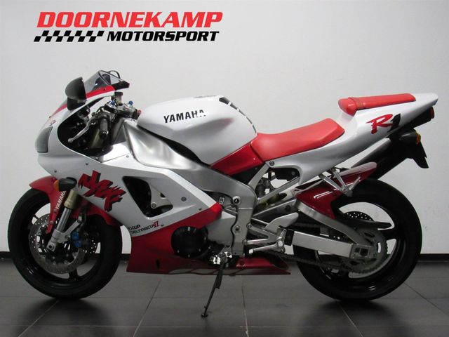 yamaha - yzf-r1