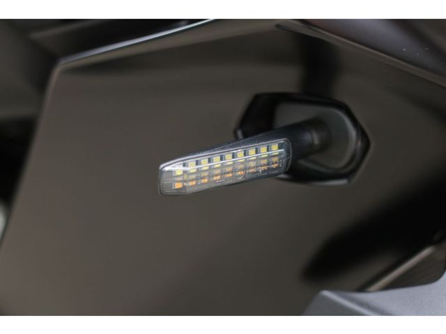 kawasaki - versys-1000-grand-tourer