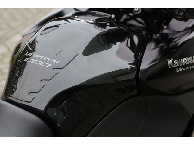 kawasaki - versys-1000-grand-tourer