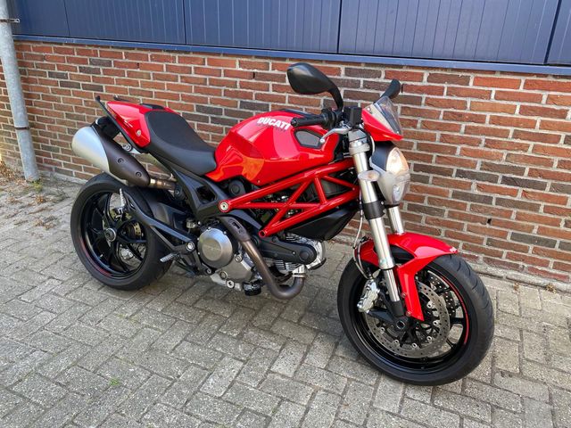 ducati - m-796