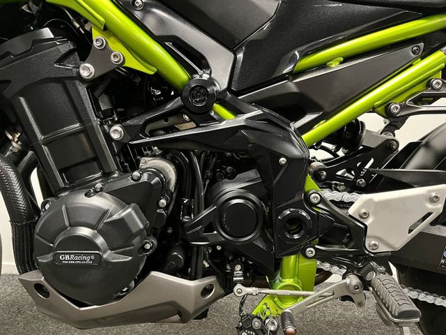 kawasaki - z900