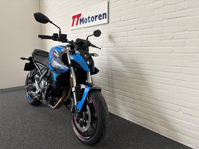 suzuki - gsx-8s
