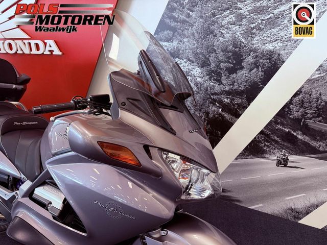honda - st-1300-pan-european-abs