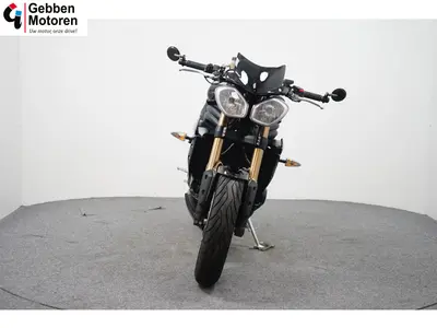 TRIUMPH SPEED TRIPLE – foto 3