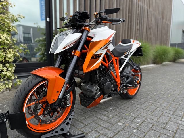 ktm - 1290-super-duke-r