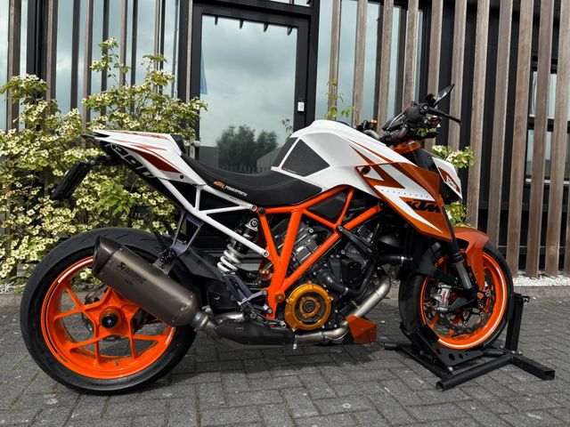 ktm - 1290-super-duke-r
