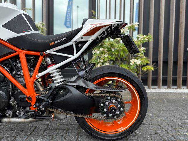 ktm - 1290-super-duke-r