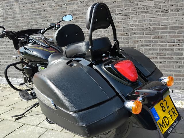 suzuki - intruder-c-1500-bt