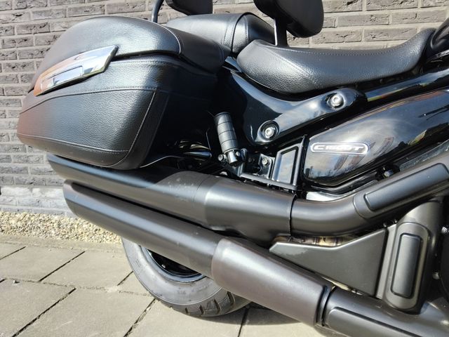 suzuki - intruder-c-1500-bt