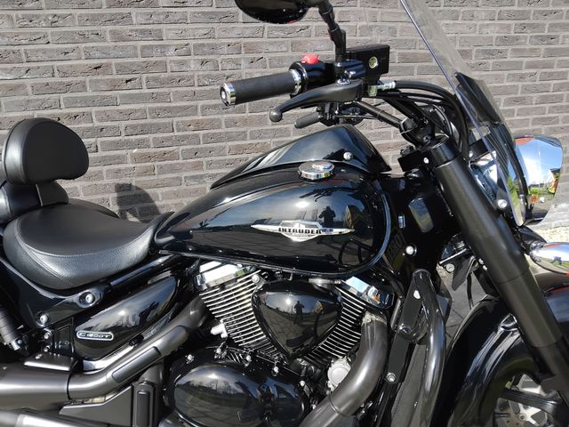 suzuki - intruder-c-1500-bt