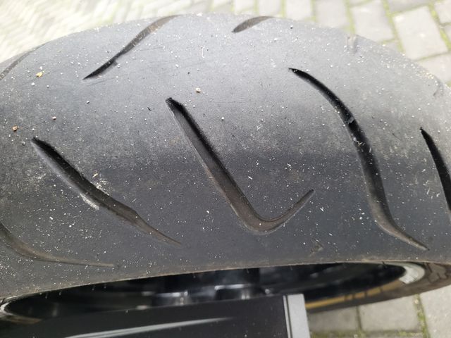 aprilia - dorsoduro-1200-abs