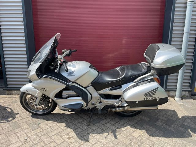 honda - st-1300-pan-european-abs