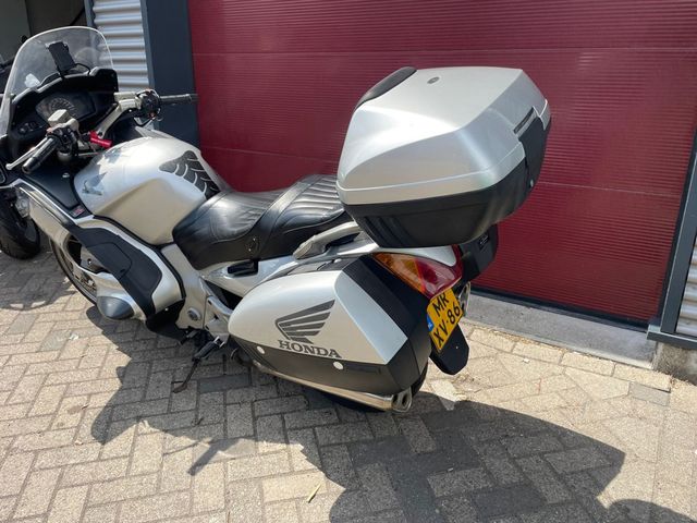 honda - st-1300-pan-european-abs