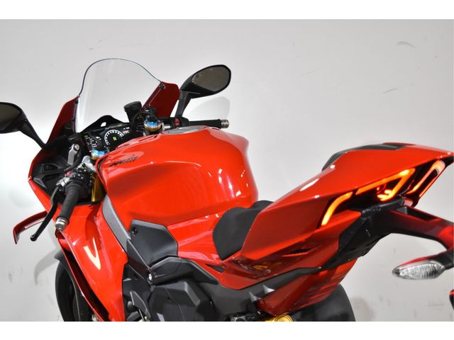 ducati - panigale-v4-s
