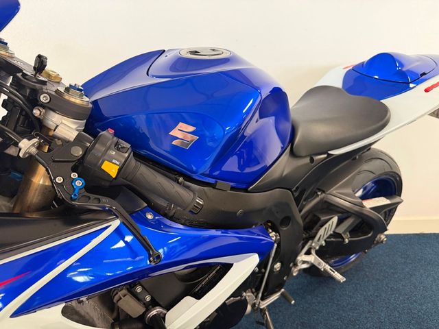 suzuki - gsx-r-600