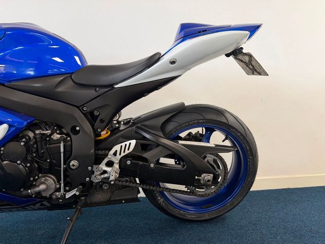 suzuki - gsx-r-600
