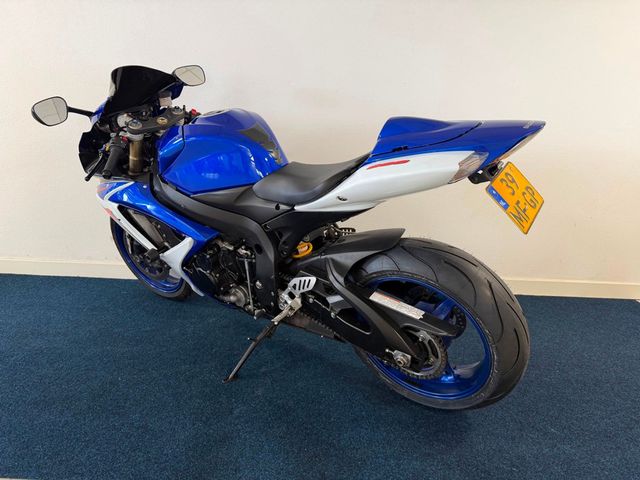 suzuki - gsx-r-600