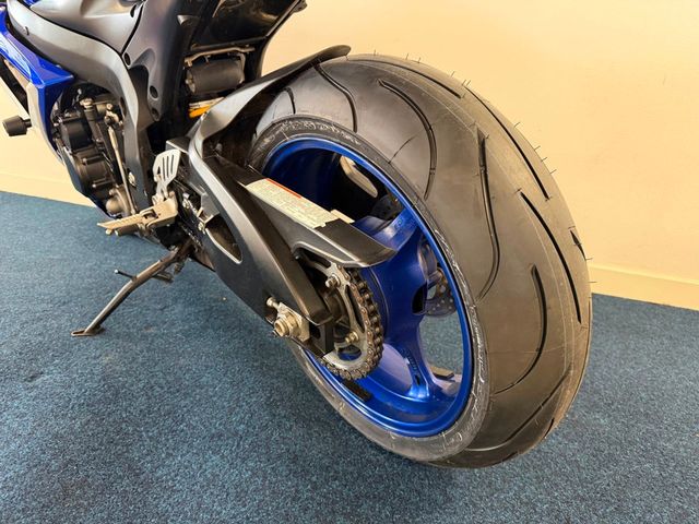 suzuki - gsx-r-600
