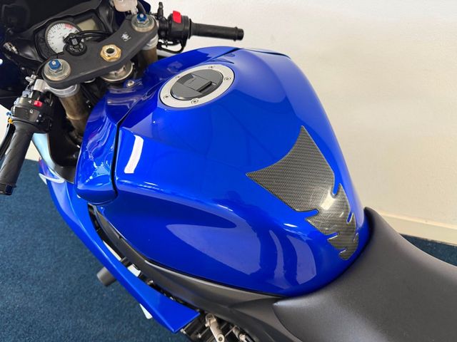 suzuki - gsx-r-600