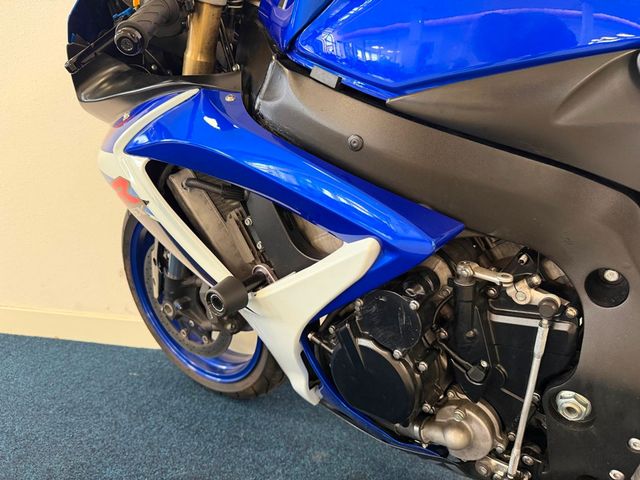 suzuki - gsx-r-600