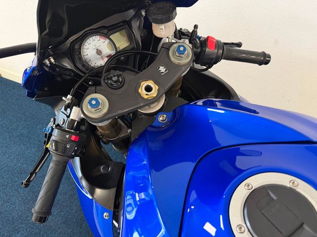 suzuki - gsx-r-600