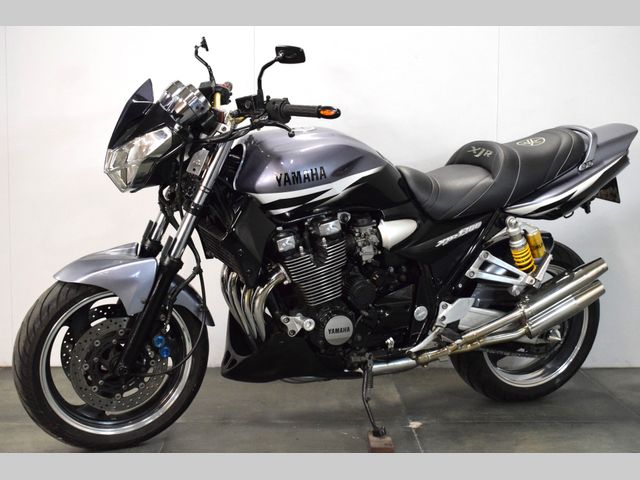 yamaha - xjr-1300