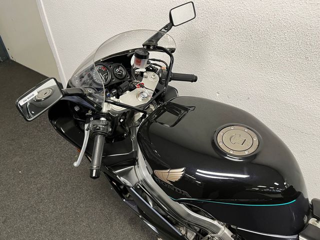 honda - cbr-400-rr