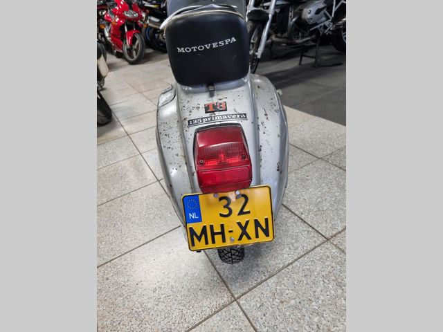 vespa - primavera-125-3v