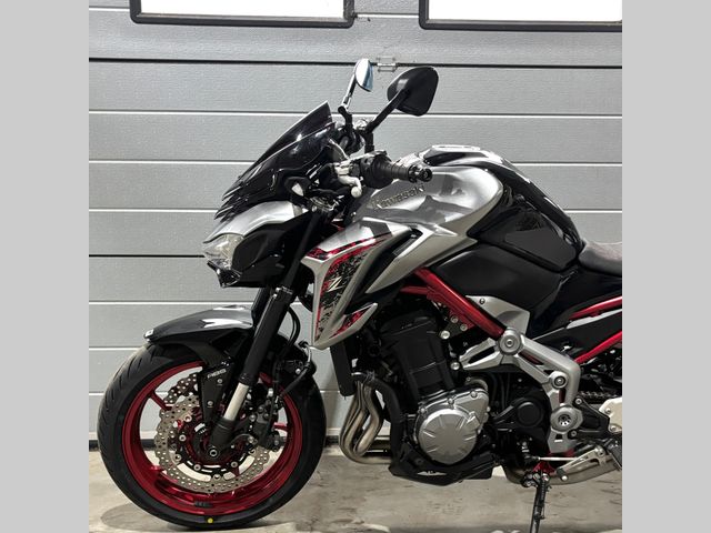 kawasaki - z900-performance