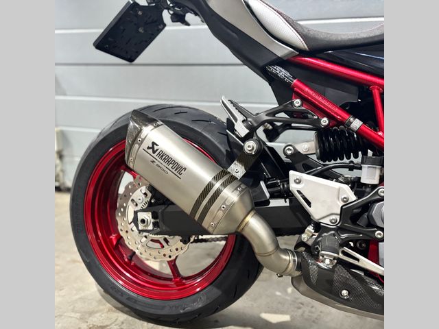 kawasaki - z900-performance