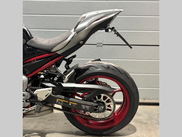 kawasaki - z900-performance