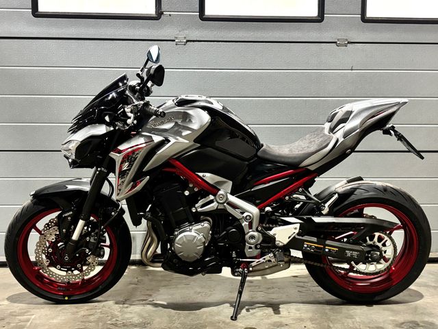 kawasaki - z900-performance
