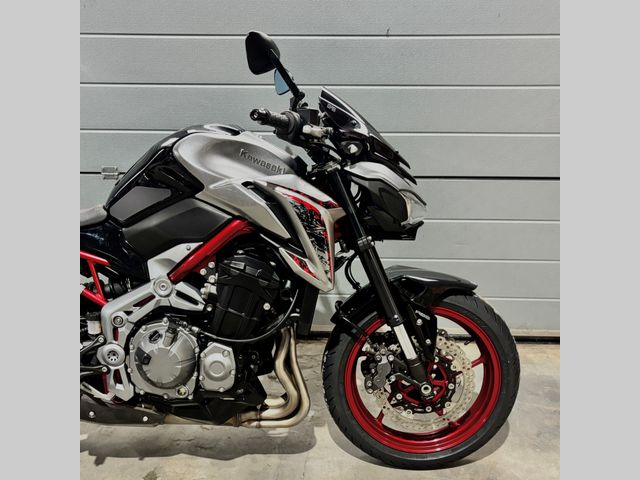 kawasaki - z900-performance