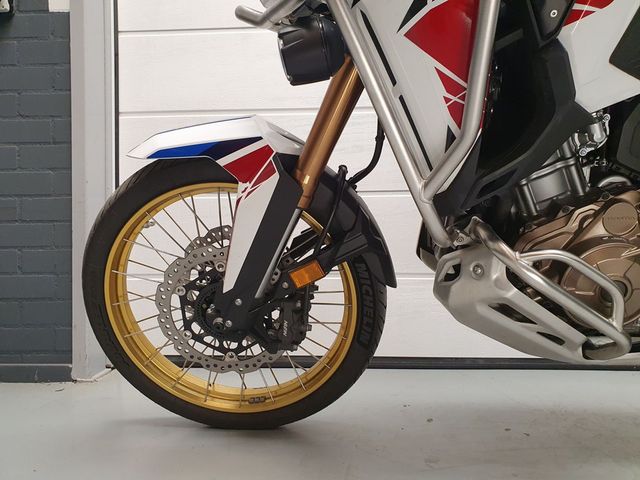 honda - crf-1100-l-africa-twin-adventure-sports