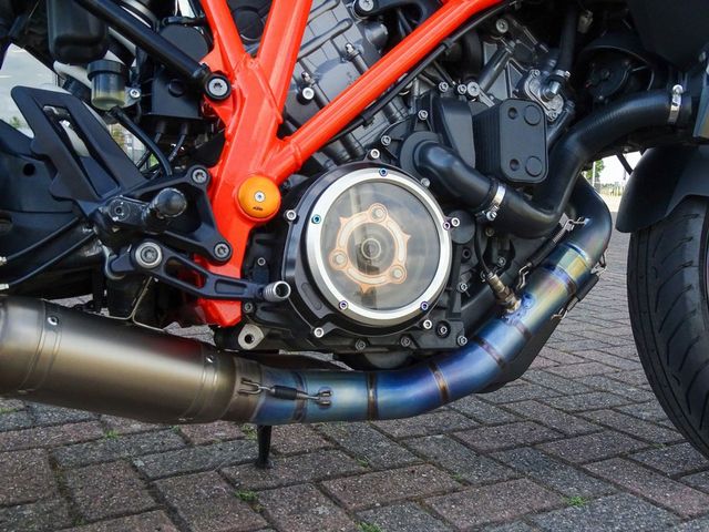 ktm - 1290-super-duke-gt