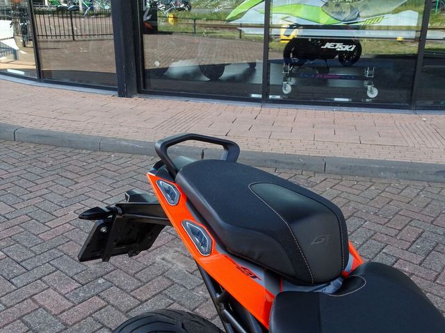 ktm - 1290-super-duke-gt