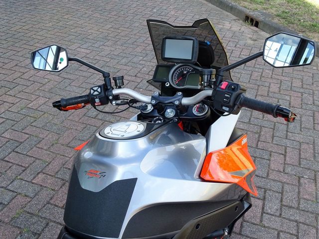 ktm - 1290-super-duke-gt