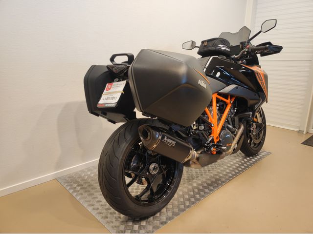 ktm - 1290-super-duke-gt