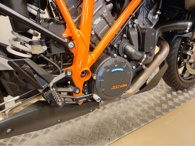 ktm - 1290-super-duke-gt