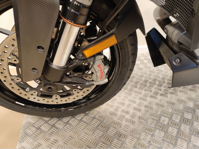 ktm - 1290-super-duke-gt