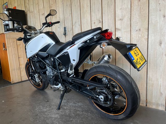 ktm - 690-duke-abs
