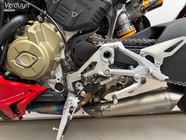 ducati - streetfighter-v4s