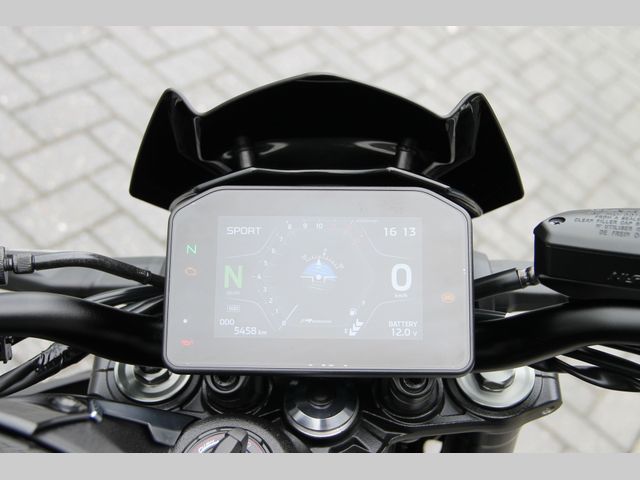 kawasaki - z900
