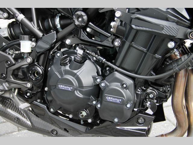 kawasaki - z900