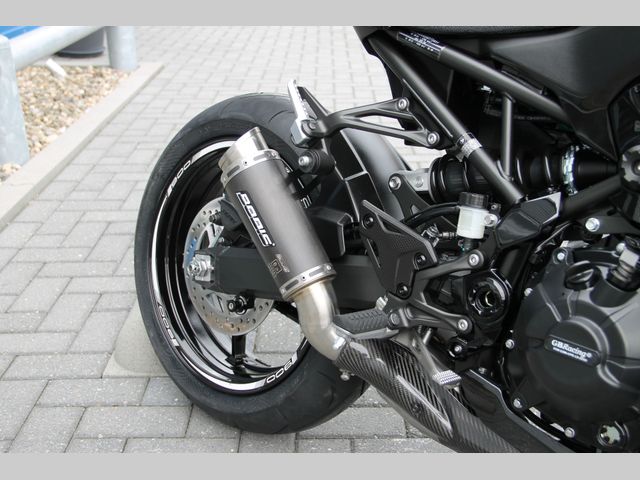 kawasaki - z900