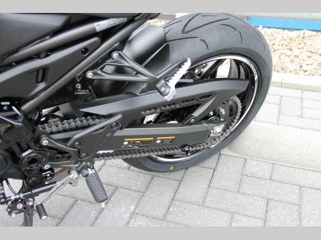 kawasaki - z900