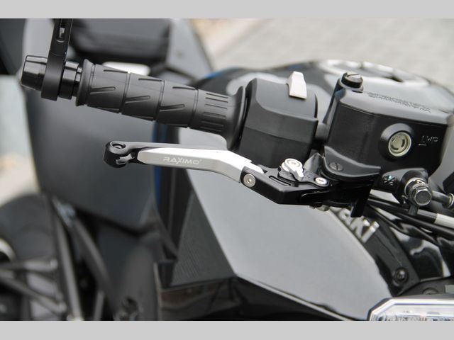 kawasaki - z900