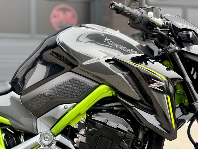 kawasaki - z900