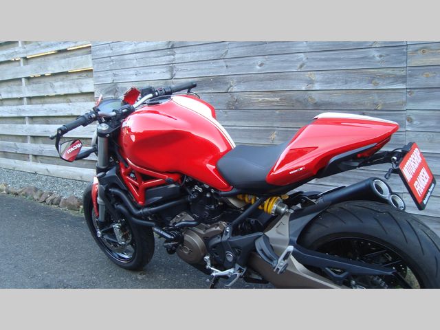 ducati - monster-821